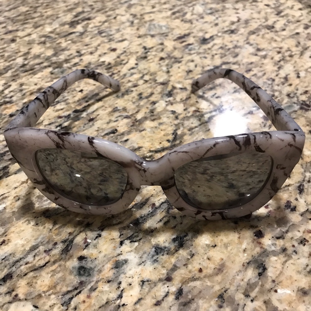QUAY sunglasses